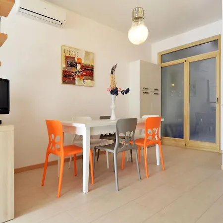 度假居 Modern With Swimming Pool