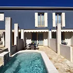 In With Pool Near Sea