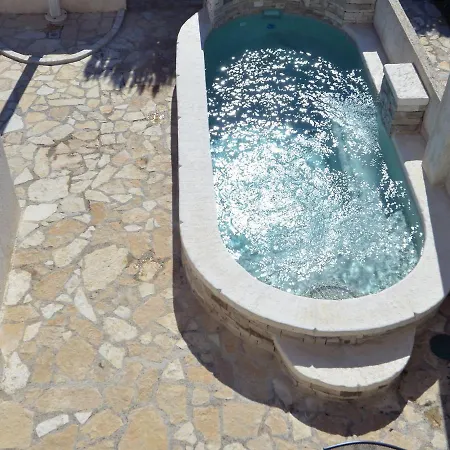 Holiday home In With Pool Near Sea *